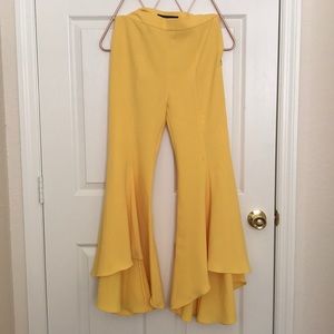 Zara yellow pants